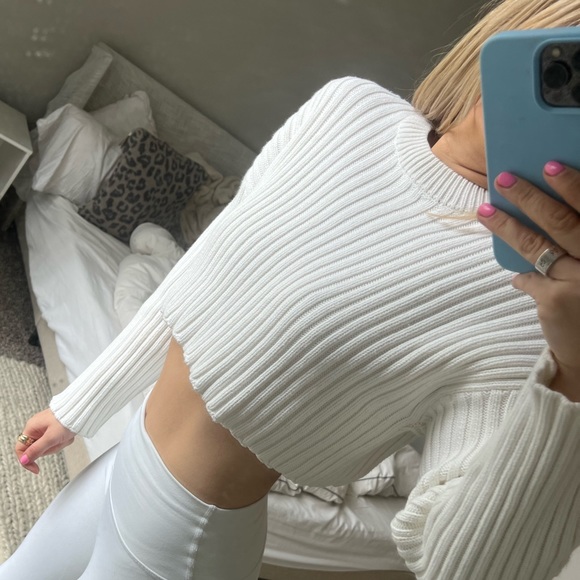 White Knit Zara Cropped Sweater - Picture 3 of 7